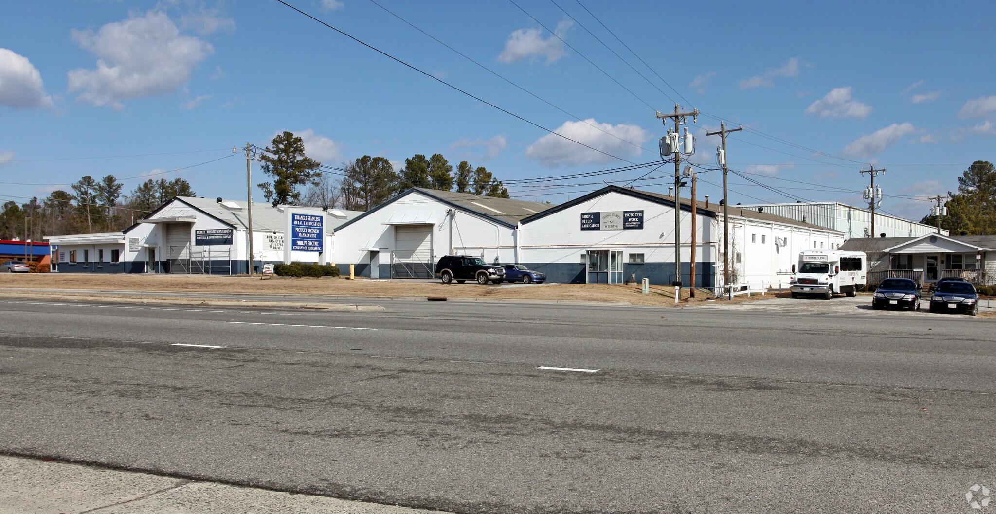 1705 Highway 70 W, Durham, NC à louer Photo de l’immeuble– Image 1 sur 5