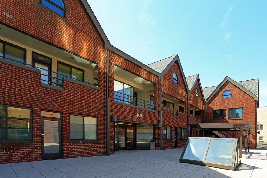 4400 MacArthur Blvd NW, Washington, DC à vendre - Photo de l’immeuble – Image 3 sur 20