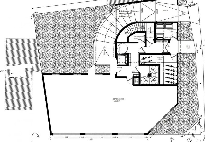 Bureau dans Fontenay-sous-Bois à louer - Photo de l’immeuble – Image 1 sur 1
