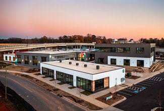 600 E Sugar Creek Rd, Charlotte, NC à louer Photo intérieure– Image 1 sur 1