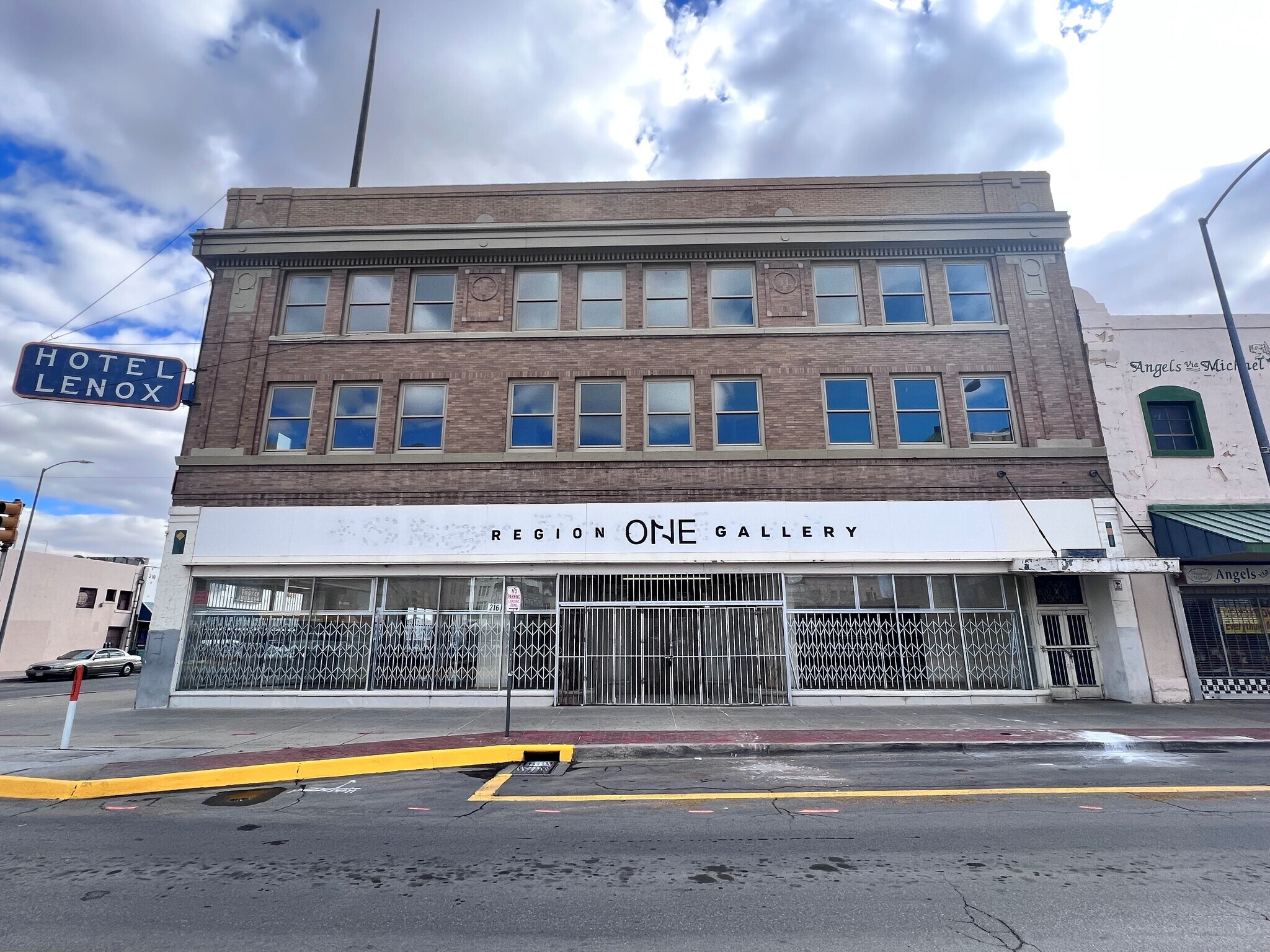216 E Overland Ave, El Paso, TX à louer Photo de l’immeuble– Image 1 sur 8