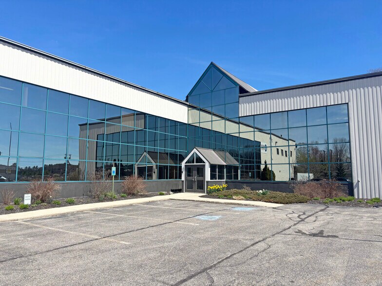 380 Riverside St, Portland, ME à louer - Photo de l’immeuble – Image 2 sur 23
