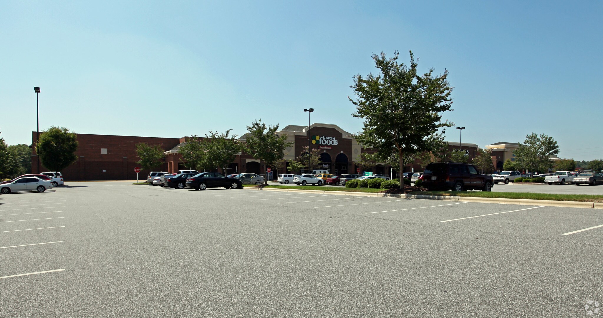 3210-3230 Evans St, Greenville, NC à louer Photo principale– Image 1 sur 8