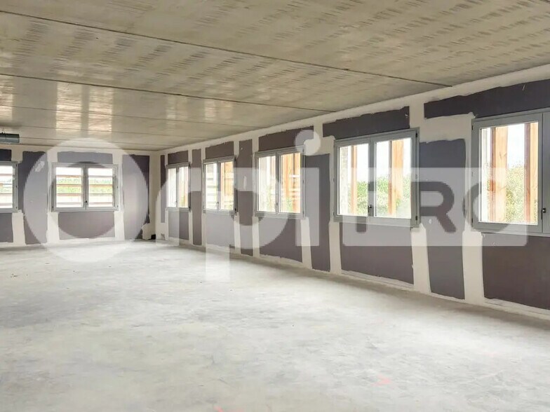 Bureau dans Bénesse-Maremne à louer - Photo de l’immeuble – Image 3 sur 3