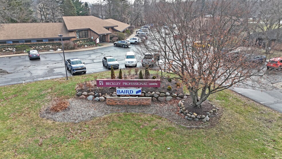4625 Beckley Rd, Battle Creek, MI à vendre - Photo de l’immeuble – Image 2 sur 22