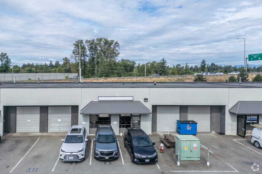 11720 Stewart Cres, Maple Ridge, BC à louer - Photo de l’immeuble – Image 3 sur 4