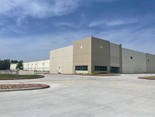 Plus de détails pour 7491 Rankin Rd, Humble, TX - Industriel/Logistique à louer