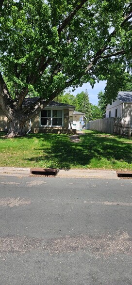 4162 Adair Ave N, Minneapolis, MN à vendre - Photo de l’immeuble – Image 2 sur 9