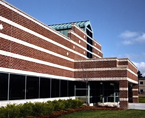 Plus de détails pour 3000 Aerospace Pky, Brook Park, OH - Bureau à louer