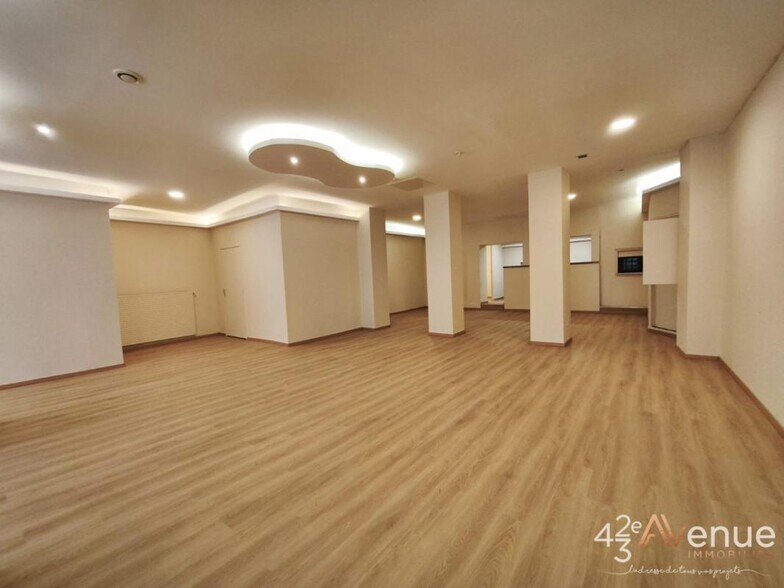 Local commercial dans Saint-Étienne à vendre - Photo intérieure – Image 2 sur 14