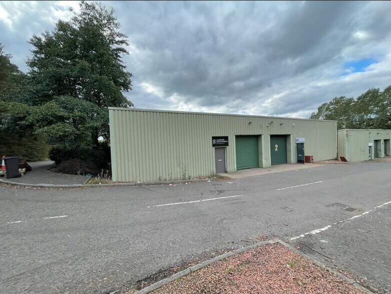 Polbeth Industrial Estate, Polbeth à louer - Photo de l’immeuble – Image 1 sur 7