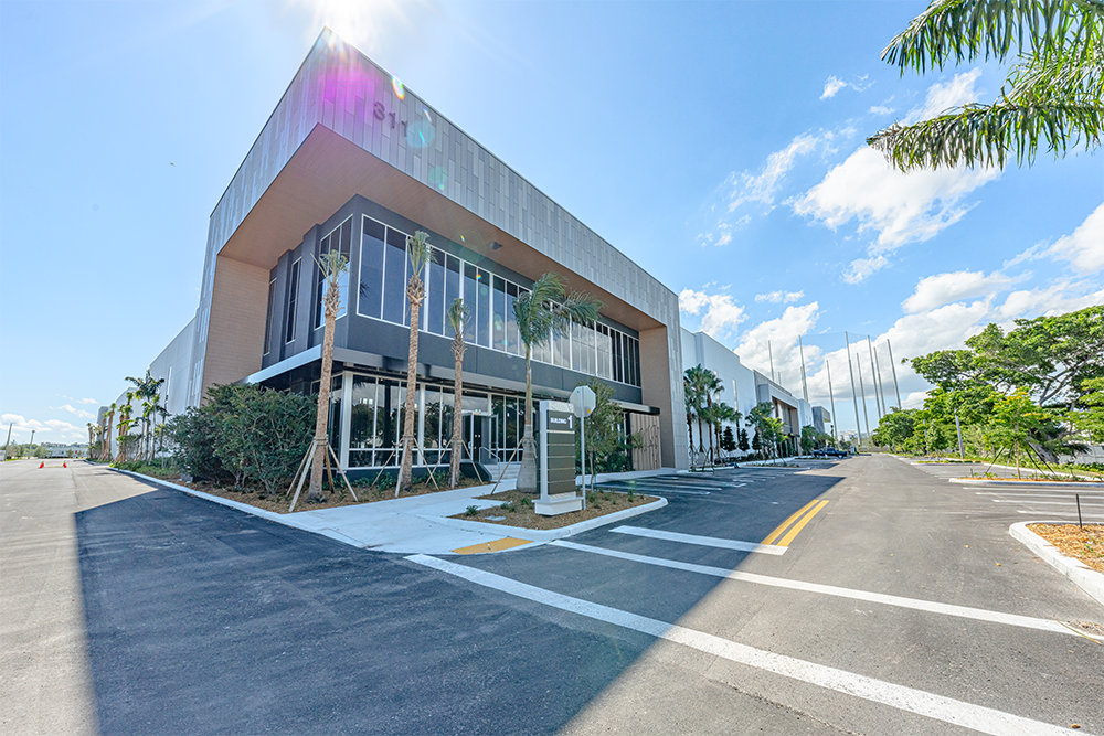 311 Racetrack Loop, Pompano Beach, FL à louer Photo intérieure– Image 1 sur 28