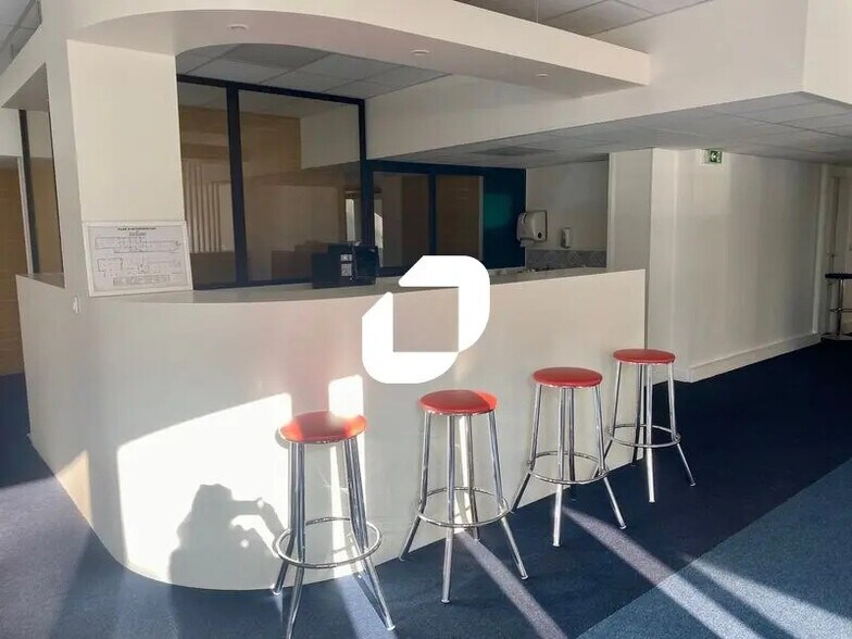 Bureau dans Suresnes à vendre - Photo intérieure – Image 3 sur 9
