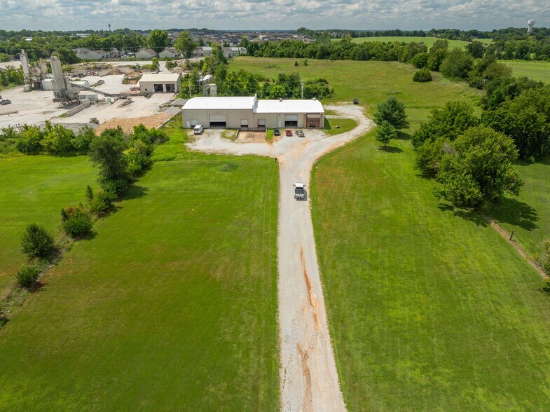 2420 W State Highway CC, Ozark, MO à vendre - Photo principale – Image 1 sur 6