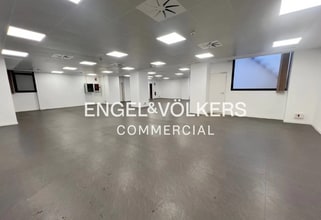 Bureau dans Esplugues de Llobregat, Barcelona à louer Photo intérieure– Image 2 sur 11