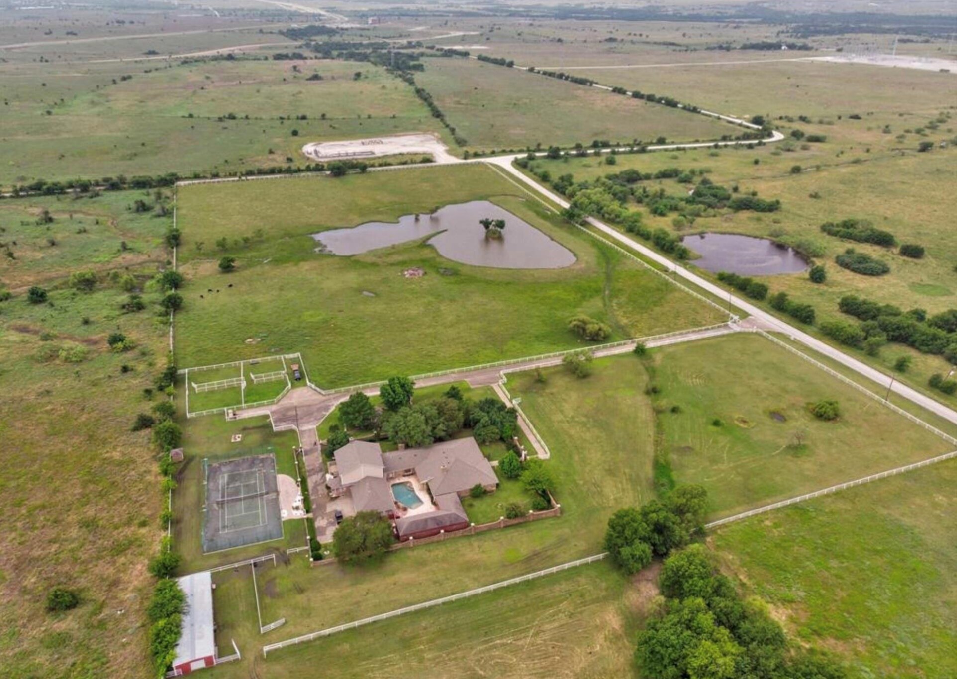 9905 Old Granbury Rd, Crowley, TX à vendre Photo principale– Image 1 sur 6