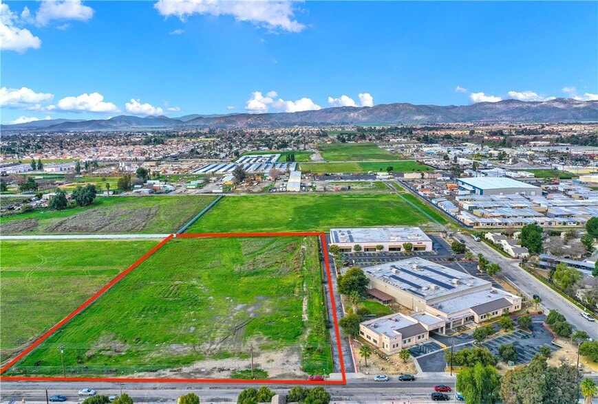Midway Ranch Tr Unit, Hemet, CA à vendre - Aérien – Image 3 sur 3