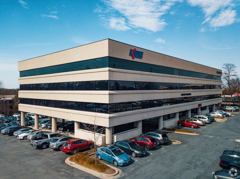 438 N Frederick Ave, Gaithersburg, MD à louer - Photo de l’immeuble – Image 2 sur 21