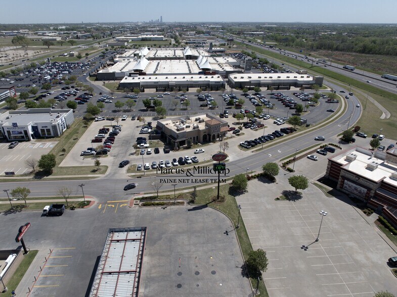 300 Outlet Shoppes Dr, Oklahoma City, OK à vendre - Photo de l’immeuble – Image 3 sur 3