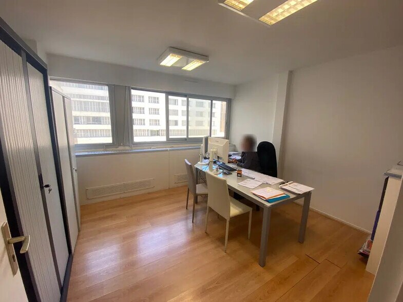 15 Avenue Robert Schuman, Marseille à louer - Photo de l’immeuble – Image 2 sur 6