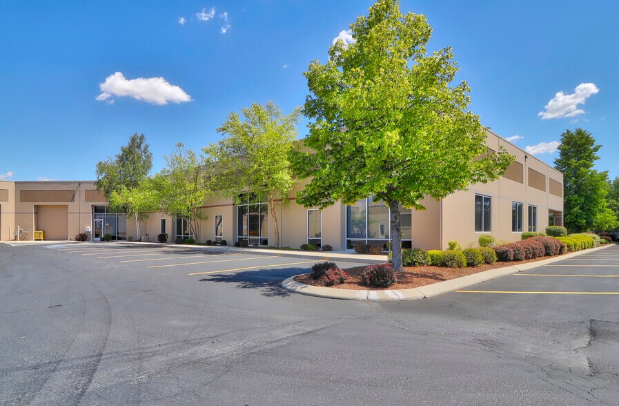 9100 W Blackeagle Dr, Boise, ID à louer - Photo de l’immeuble – Image 3 sur 6