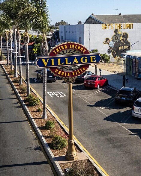 392 Del Mar Ave, Chula Vista, CA à vendre - Photo de l’immeuble – Image 3 sur 28