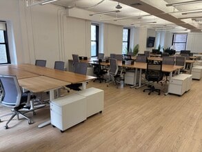 276 Fifth Ave, New York, NY à louer Photo intérieure– Image 2 sur 6