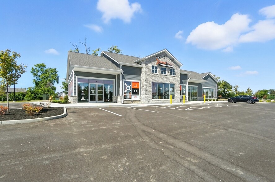 1330 N Bend Rd, Hebron, KY à louer - Photo de l’immeuble – Image 2 sur 7