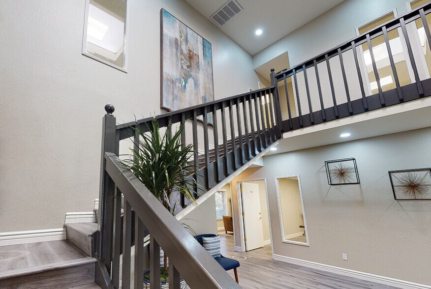 515 13th St, Modesto, CA à louer - Photo de l’immeuble – Image 2 sur 14
