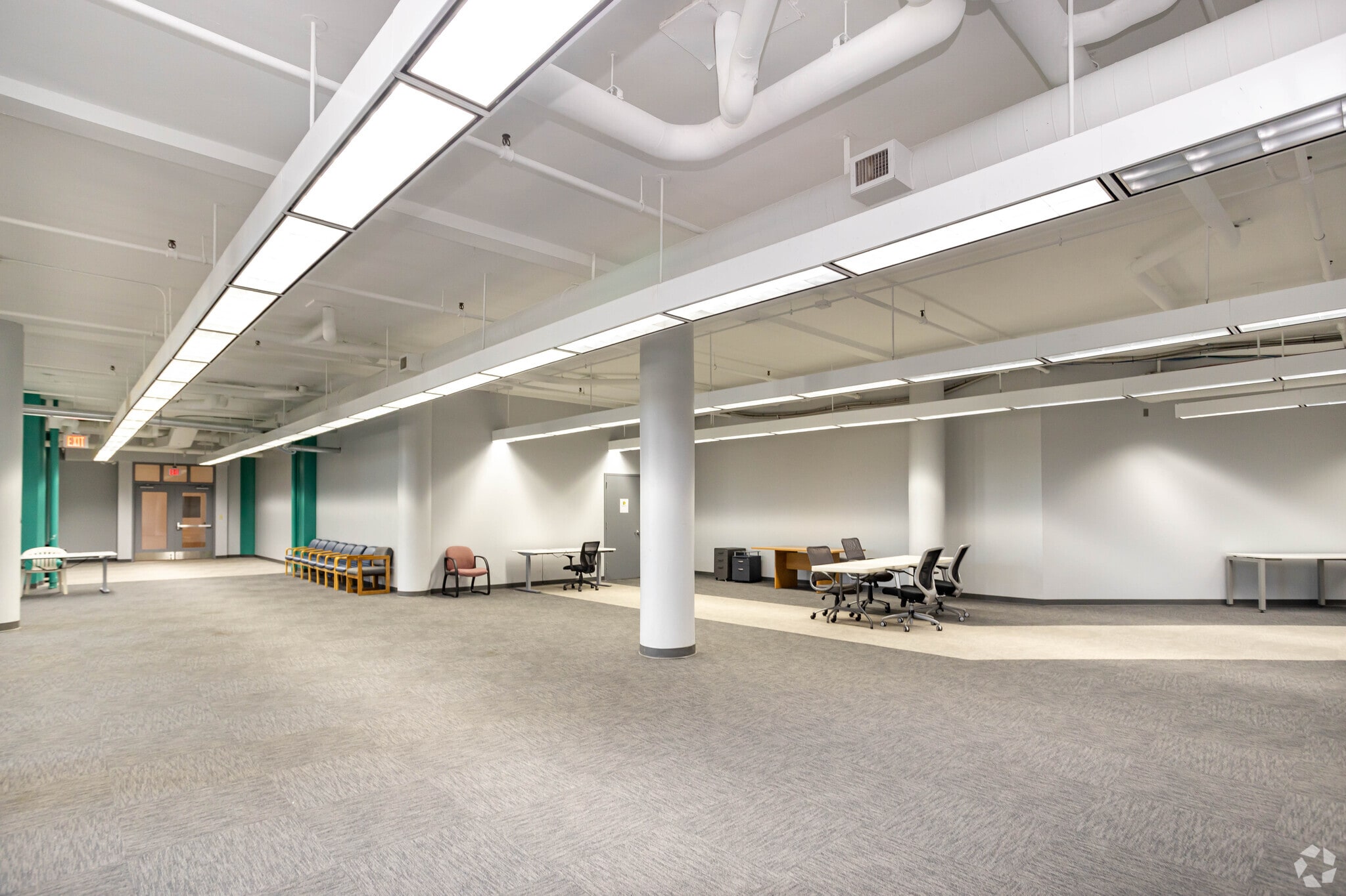 260 E Main St, Rochester, NY à louer Photo principale– Image 1 sur 36