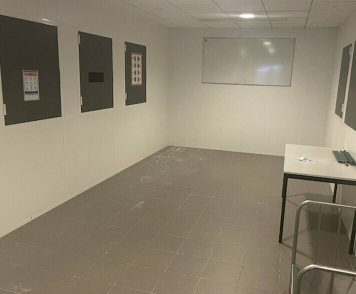 Bureau dans Beauvais à louer - Photo intérieure – Image 2 sur 14