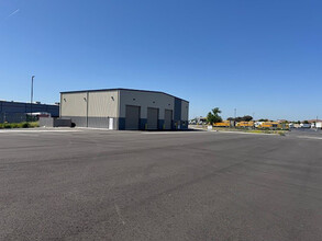 2224 Pony Express Ct, Stockton, CA à louer Photo de l’immeuble– Image 1 sur 7