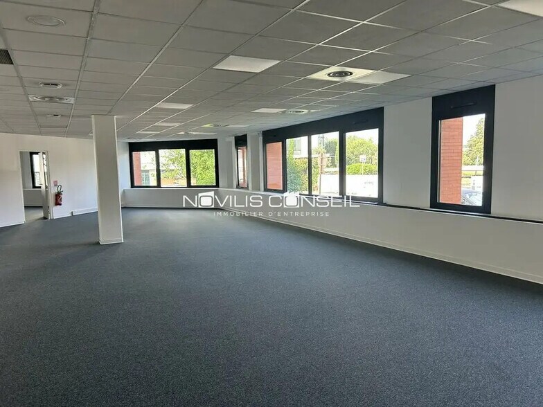 Bureau dans Labège à louer - Photo de l’immeuble – Image 2 sur 8