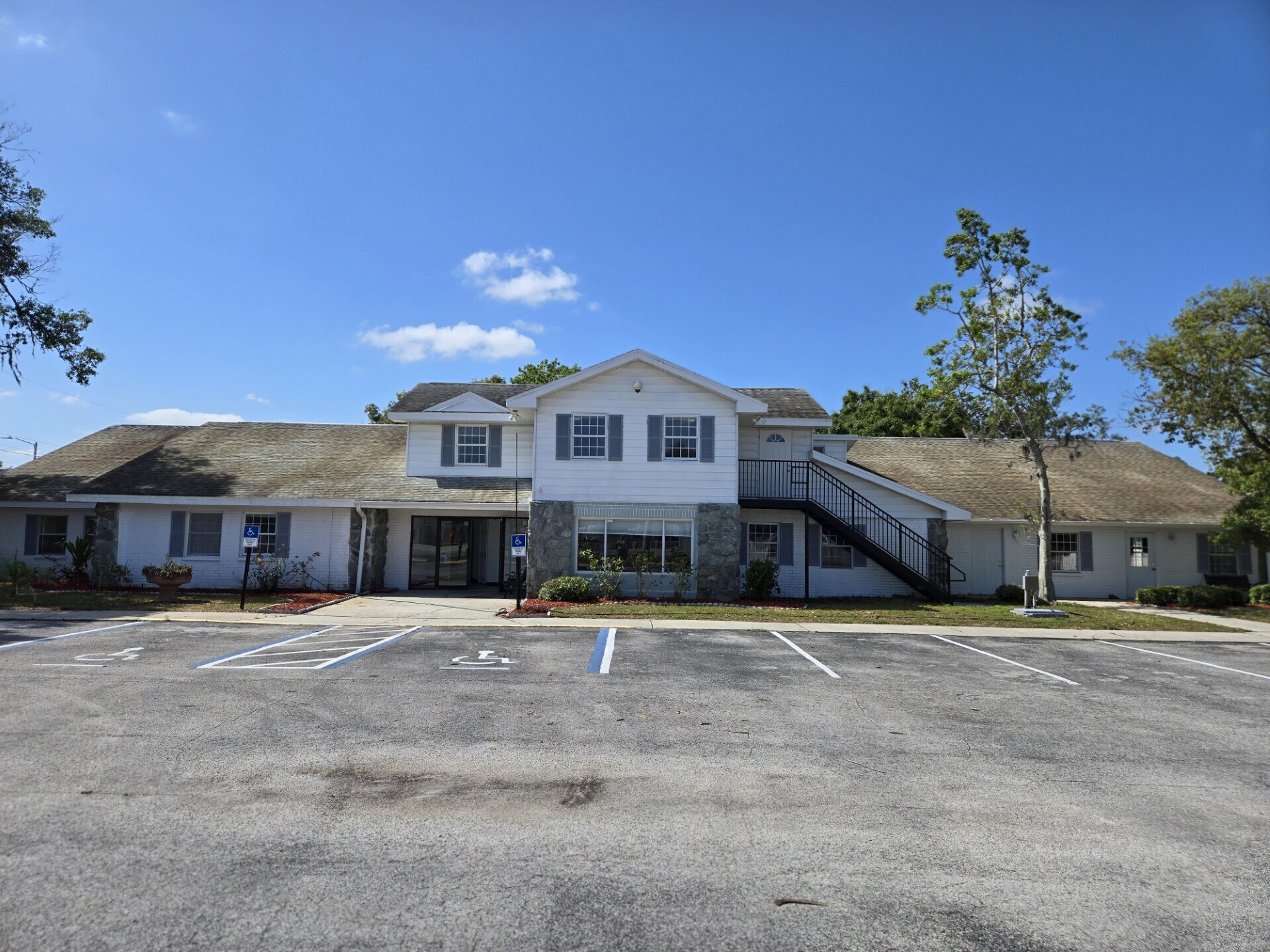 8726 Old County Road 54, New Port Richey, FL à vendre Photo de l’immeuble– Image 1 sur 5