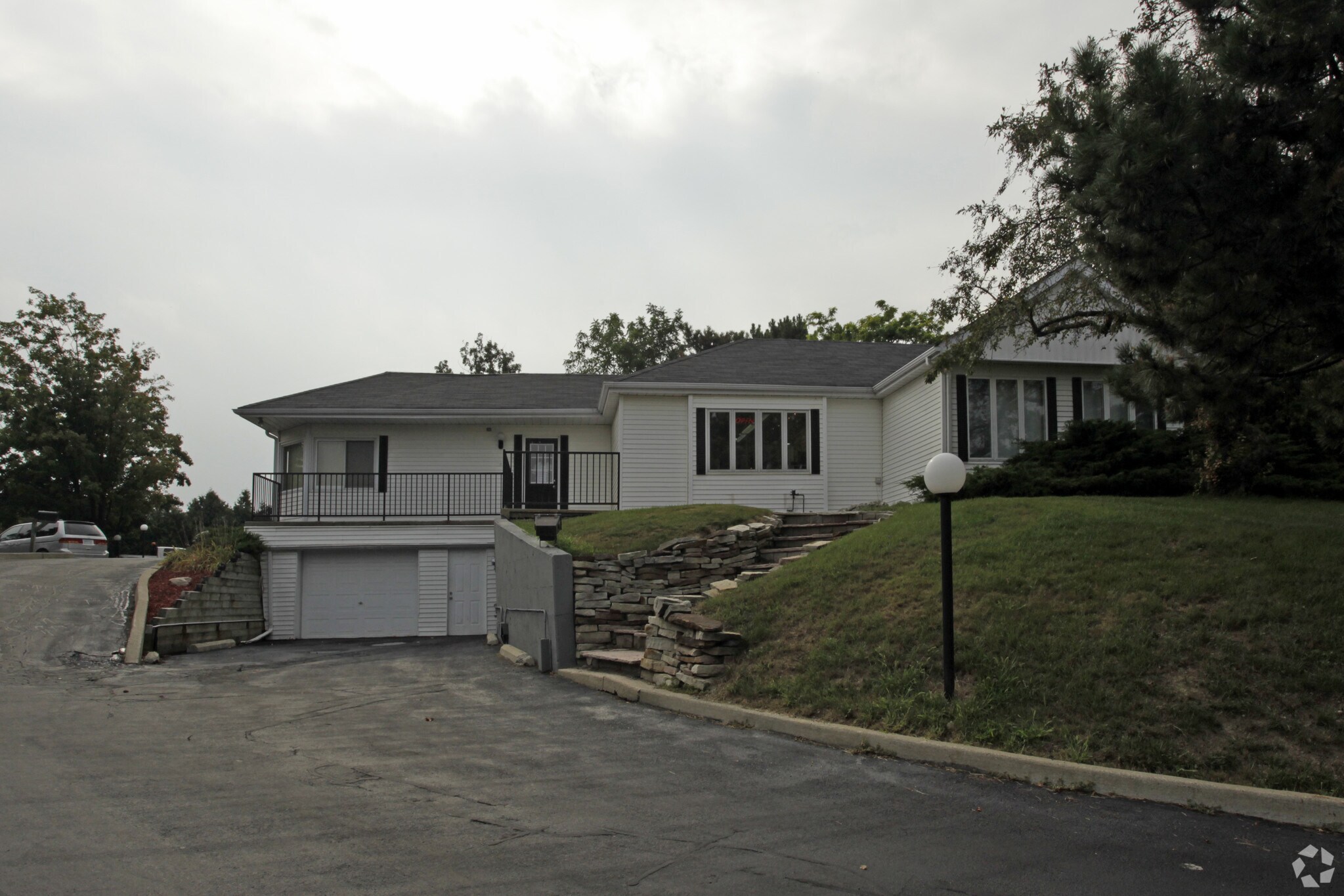 229 Main St S, Brampton, ON à louer Photo principale– Image 1 sur 3