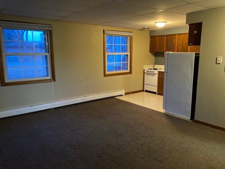 303 NE 1st St, Pocahontas, IA à vendre - Photo de l’immeuble – Image 3 sur 3