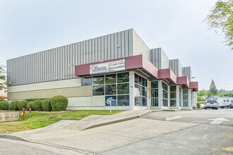 5256 Aero Dr, Santa Rosa, CA à louer Photo intérieure– Image 1 sur 11