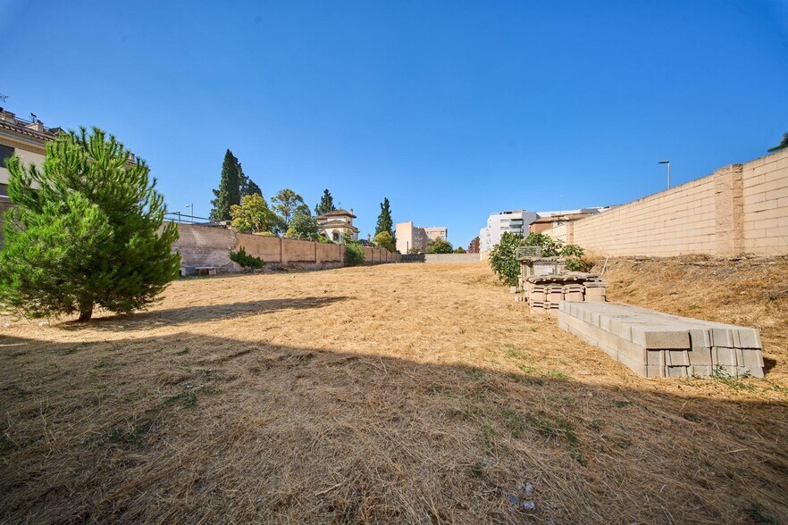 Terrain dans Granada, Granada à vendre - Photo de l’immeuble – Image 1 sur 21