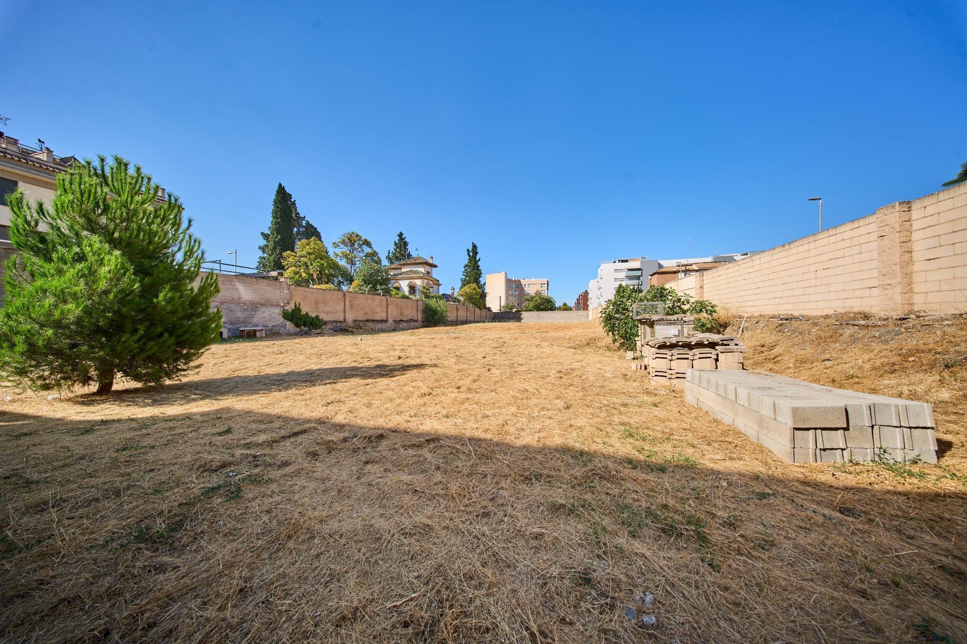Terrain dans Granada, Granada à vendre Photo de l’immeuble– Image 1 sur 22