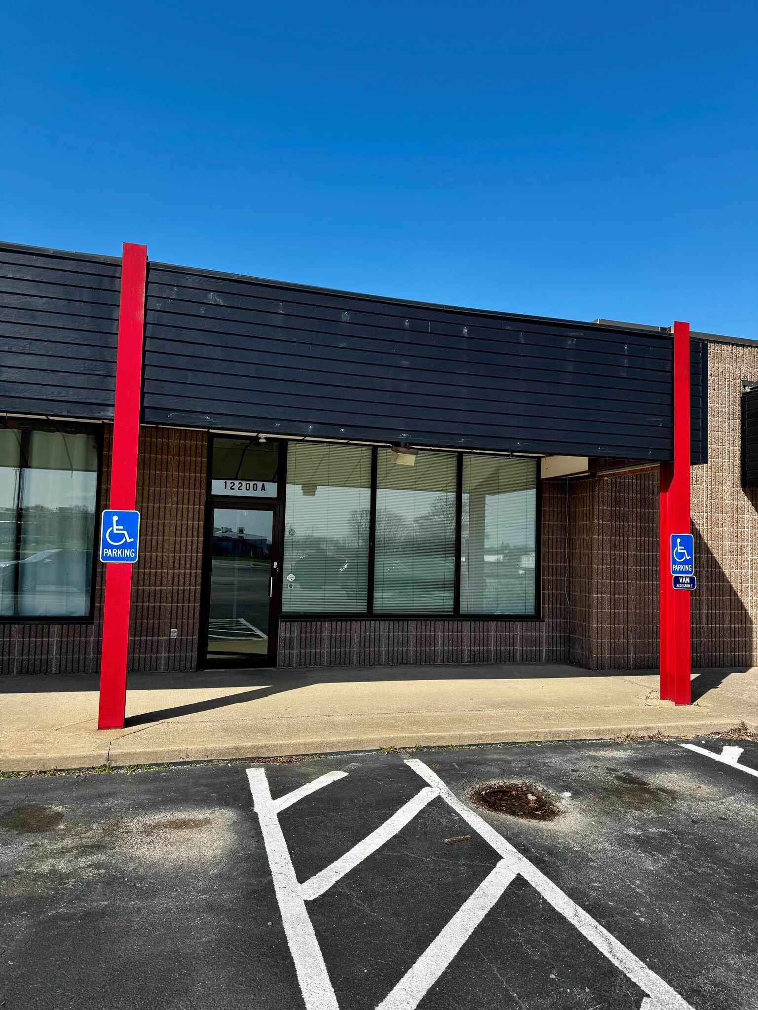 12138-12202 Blue Ridge Ext, Grandview, MO à vendre Photo intérieure– Image 1 sur 12