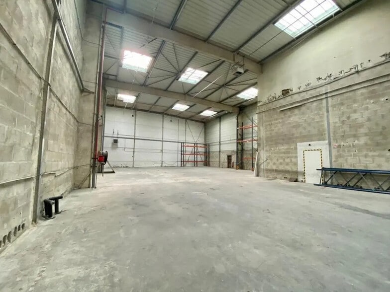 Industriel/Logistique dans Bagnolet à louer - Photo de l’immeuble – Image 1 sur 4