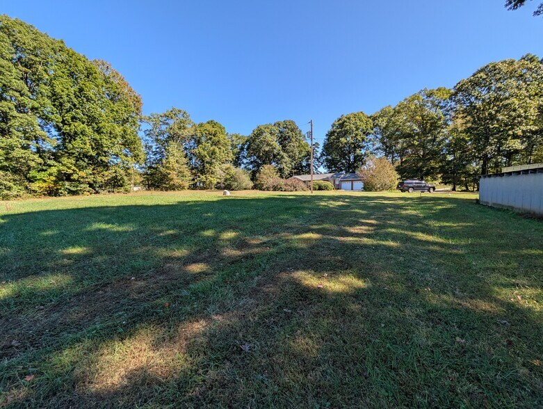3015 S NC Highway 87, Graham, NC à vendre - Photo de l’immeuble – Image 2 sur 5