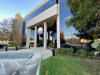 1390 El Camino Real, San Carlos, CA à louer - Photo de l’immeuble – Image 2 sur 5