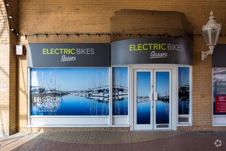 1-40 Village Sq, Brighton à louer Photo de l’immeuble– Image 2 sur 15