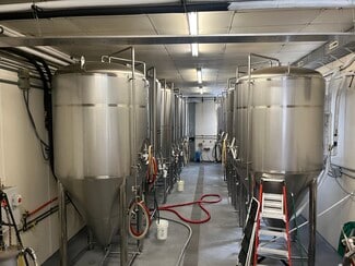 Plus de détails pour 320 Pierce St, Black River Falls, WI - Industriel/Logistique à vendre