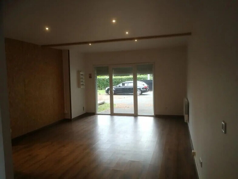 Bureau dans Le Haillan à vendre - Photo de l’immeuble – Image 3 sur 7