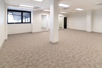 4415 W Harrison St, Hillside, IL à louer Photo intérieure– Image 2 sur 3