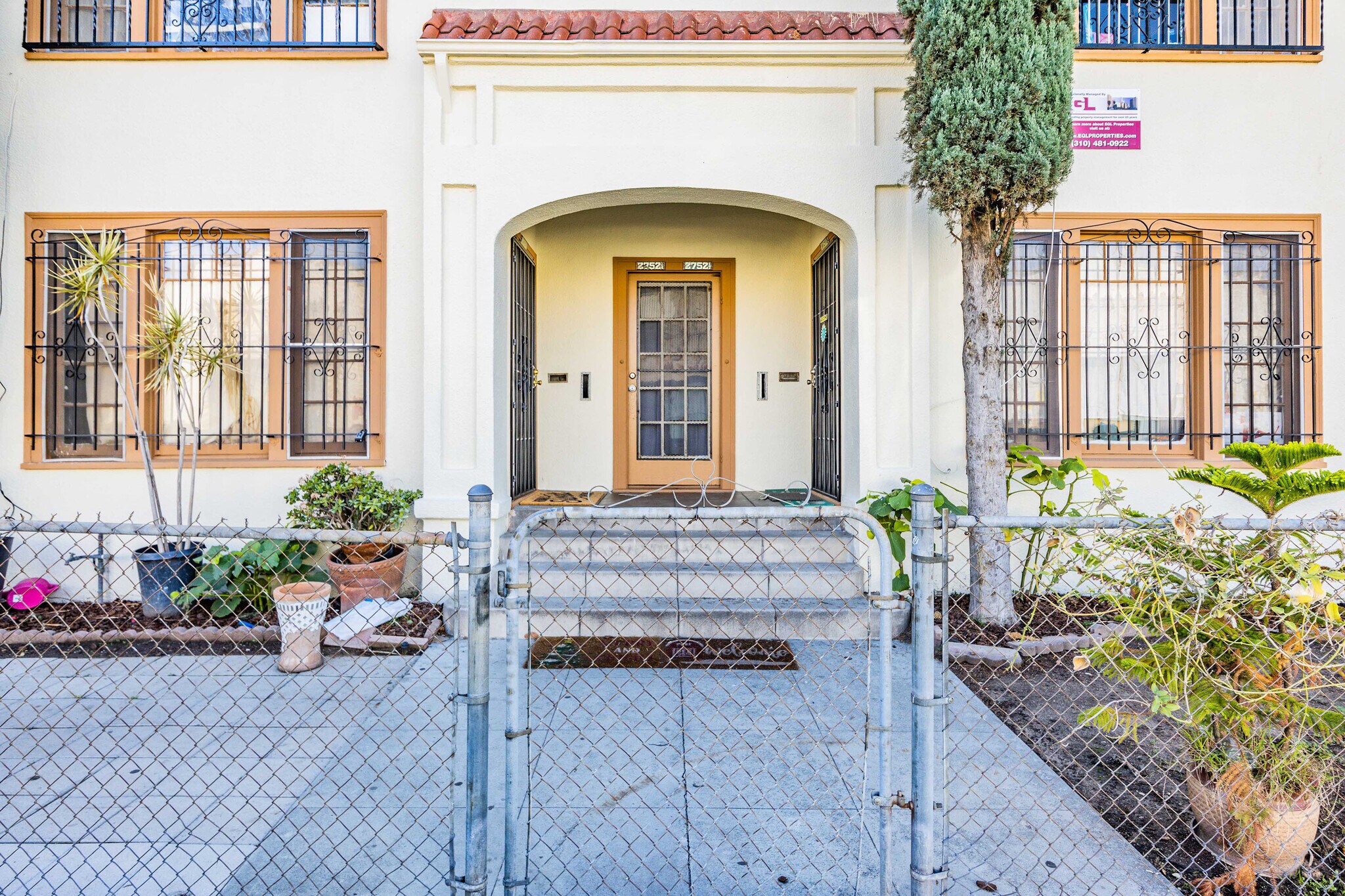 2752 W 15th St, Los Angeles, CA à vendre Photo de l’immeuble– Image 1 sur 8