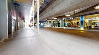 800 Carnarvon St, New Westminster, BC à louer Photo de l’immeuble– Image 1 sur 13