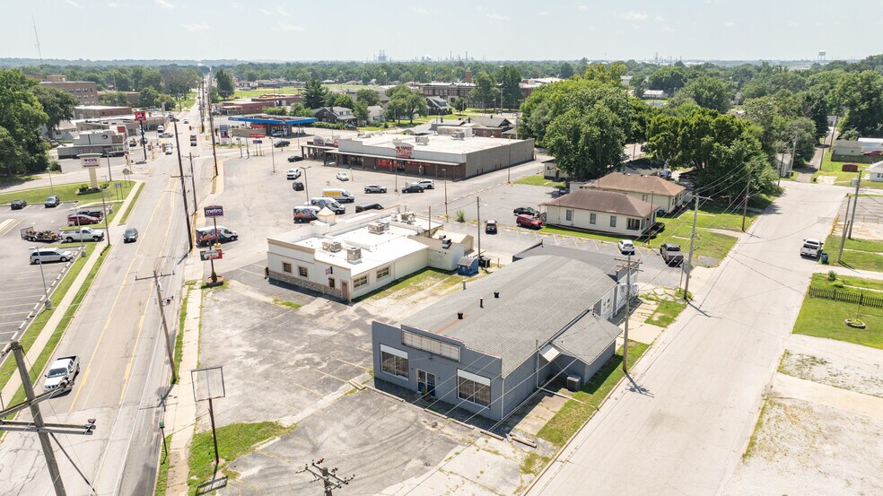 60 W Edwardsville Rd, Wood River, IL à vendre - Photo de l’immeuble – Image 2 sur 38
